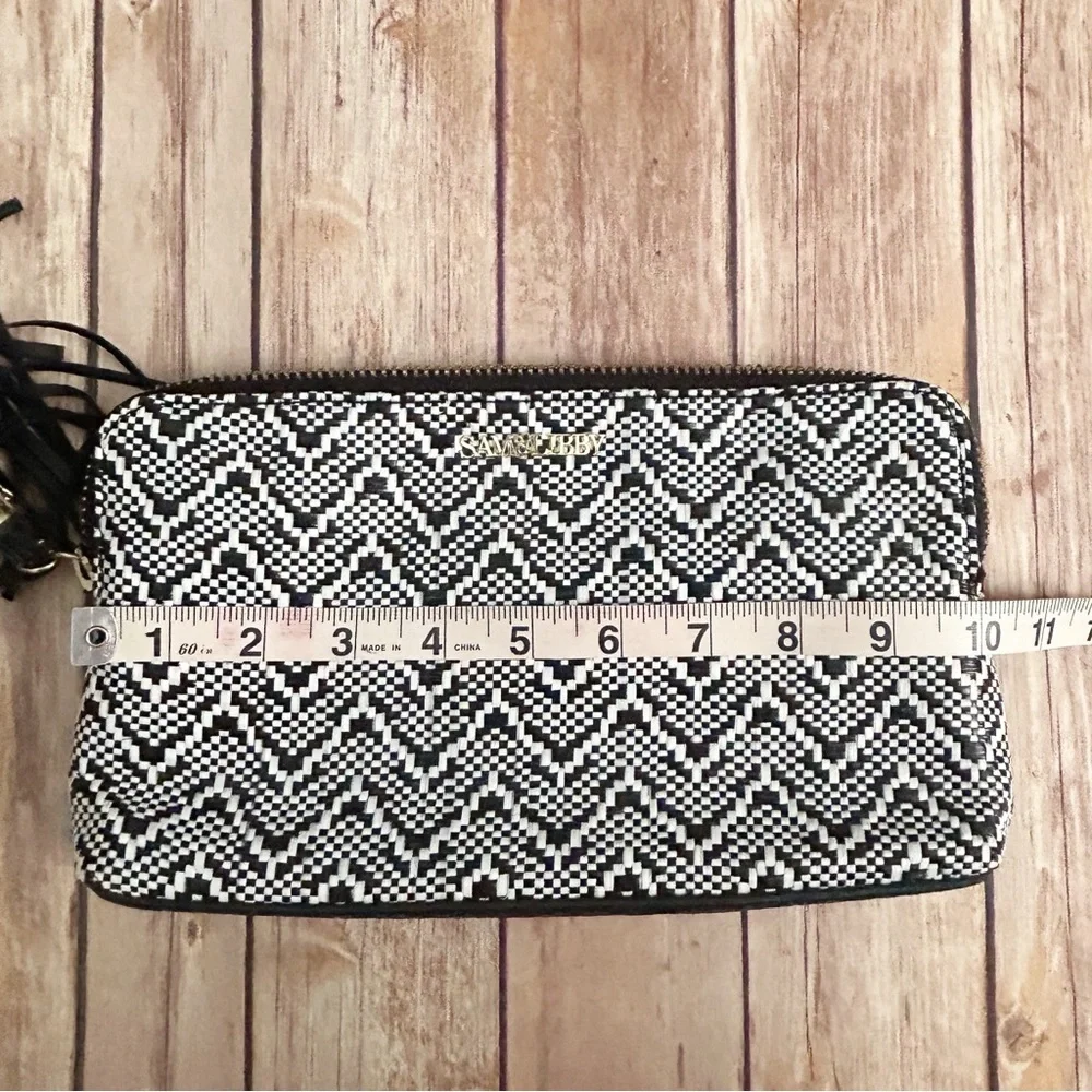 Sam & Libby Black and White Zigzag Clutch